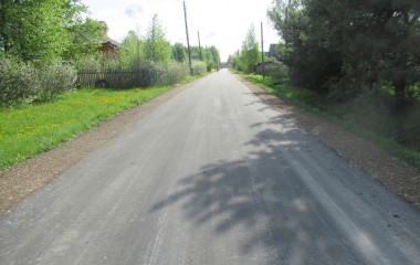 В селе Кремнево Пошехонского района обновили покрытие на улице Школьной.